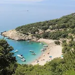 Apartment In With Sea View, Balcony, Air Conditioning, Wi-fi *