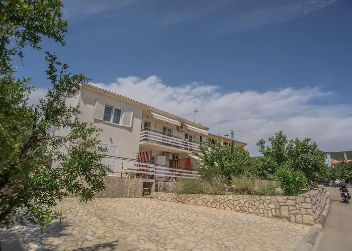 In With Sea View, Balcony, Air Conditioning, Wi-fi