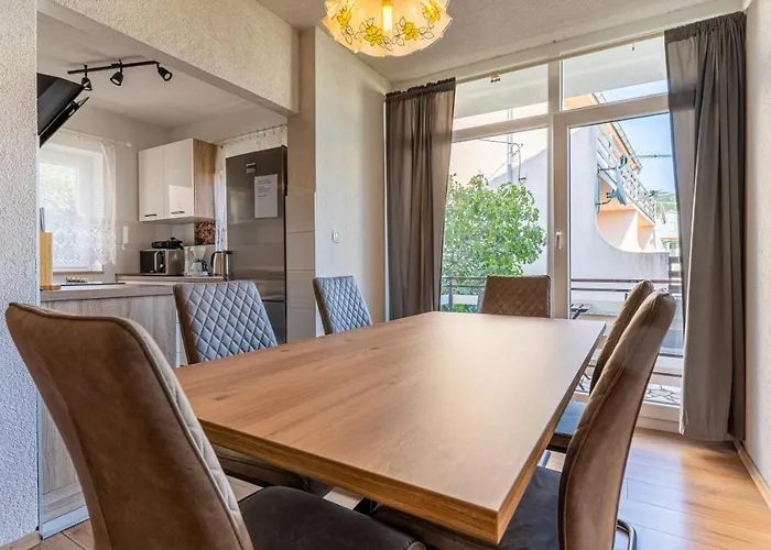 In With Sea View, Balcony, Air Conditioning, Wi-fi