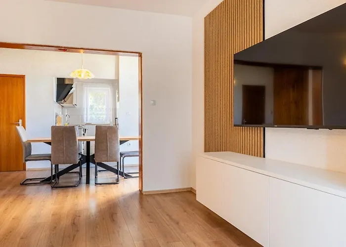 Appartement In With Sea View, Balcony, Air Conditioning, Wi-fi
