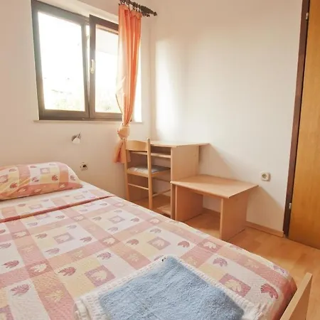 In With Sea View, Balcony, Air Conditioning, Wi-fi