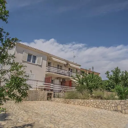 In With Sea View, Balcony, Air Conditioning, Wi-fi