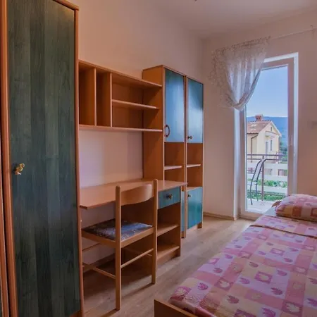 In With Sea View, Balcony, Air Conditioning, Wi-fi