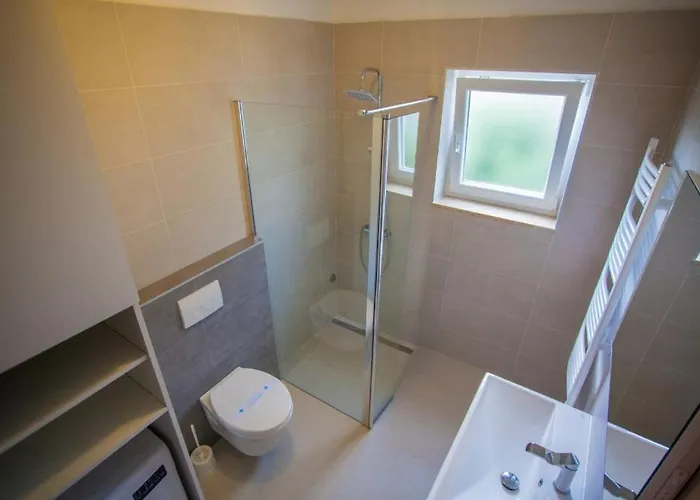 In With Sea View, Balcony, Air Conditioning, Wi-fi * Cres